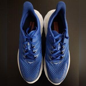 Men's Hoka One One Clifton Edge Running Sneaker in Blue, 10, Excellent condition